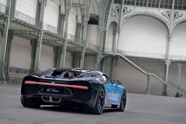2018-Bugatti-Chiron-back
