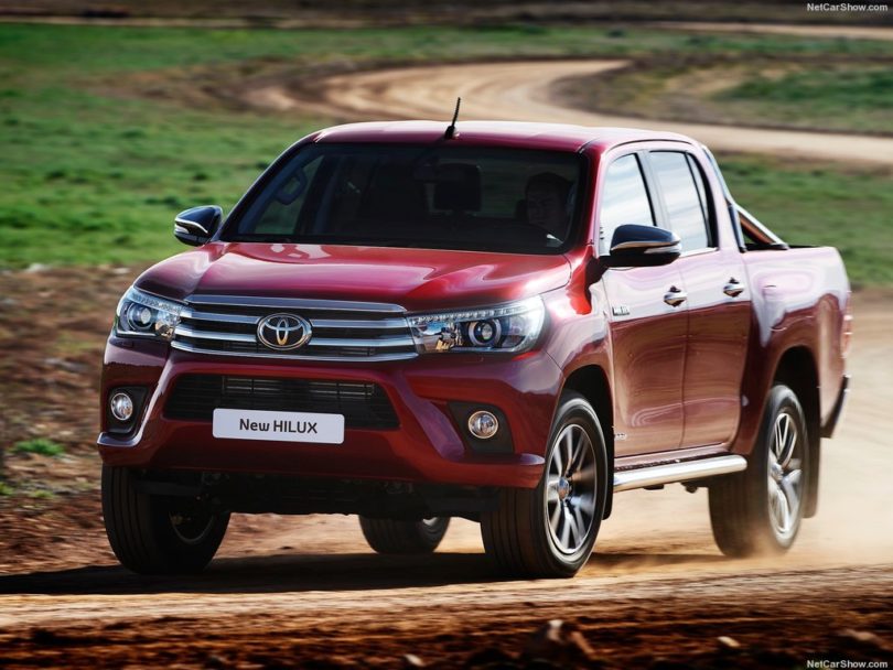 2018-toyota-hilux-4